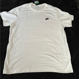Men’s Nike tshirt